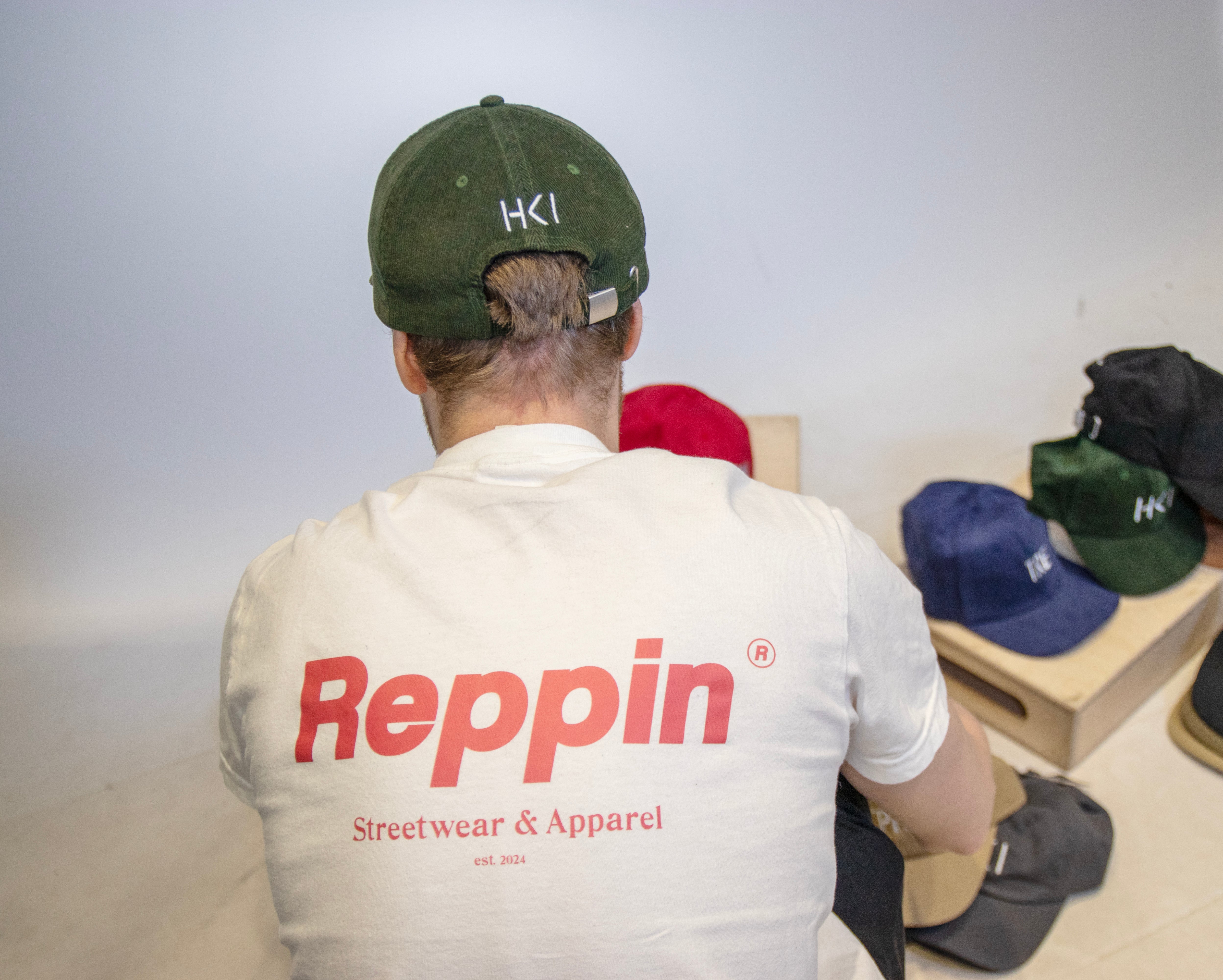 Reppin® Sidesplit Tee